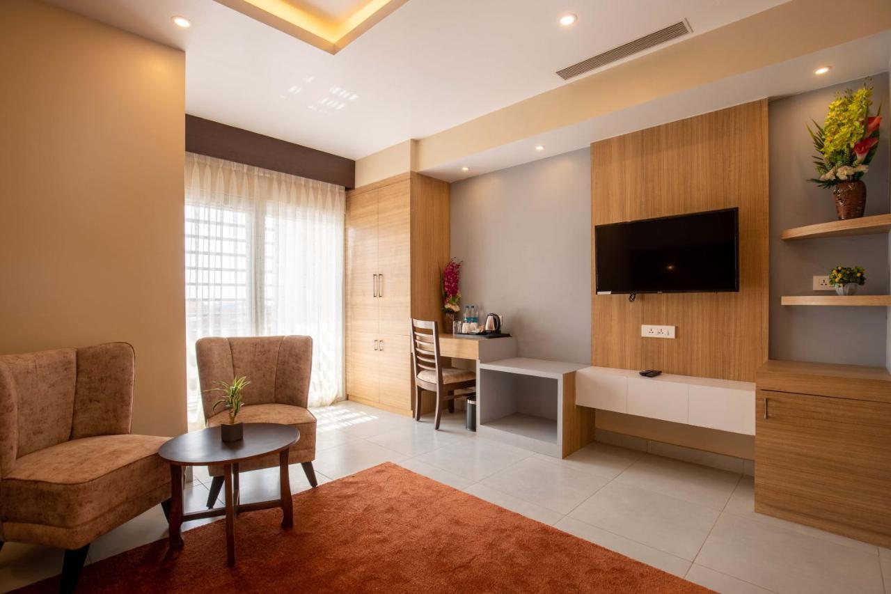 Hotel Palm International Butwal Luaran gambar