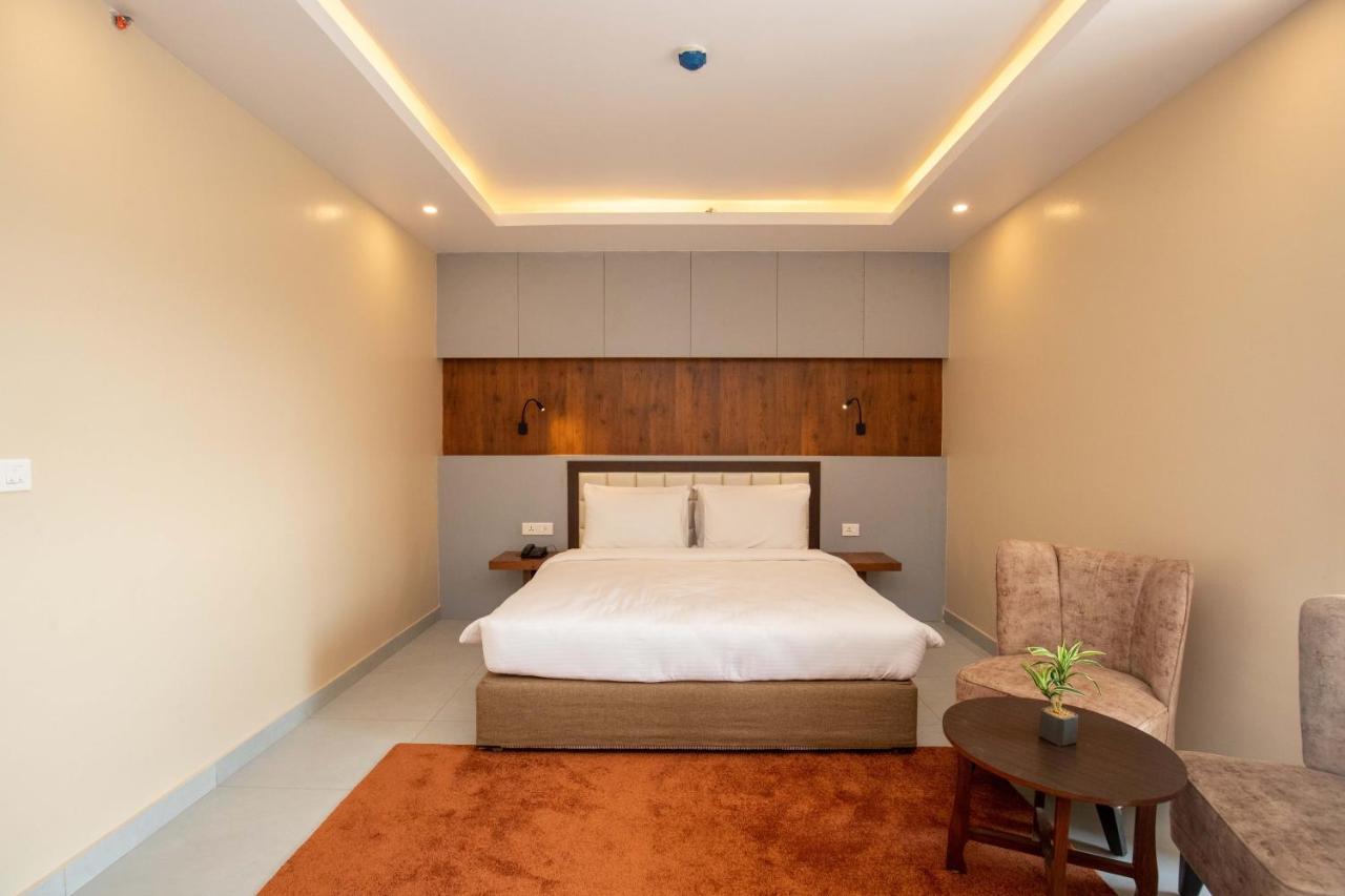 Hotel Palm International Butwal Luaran gambar