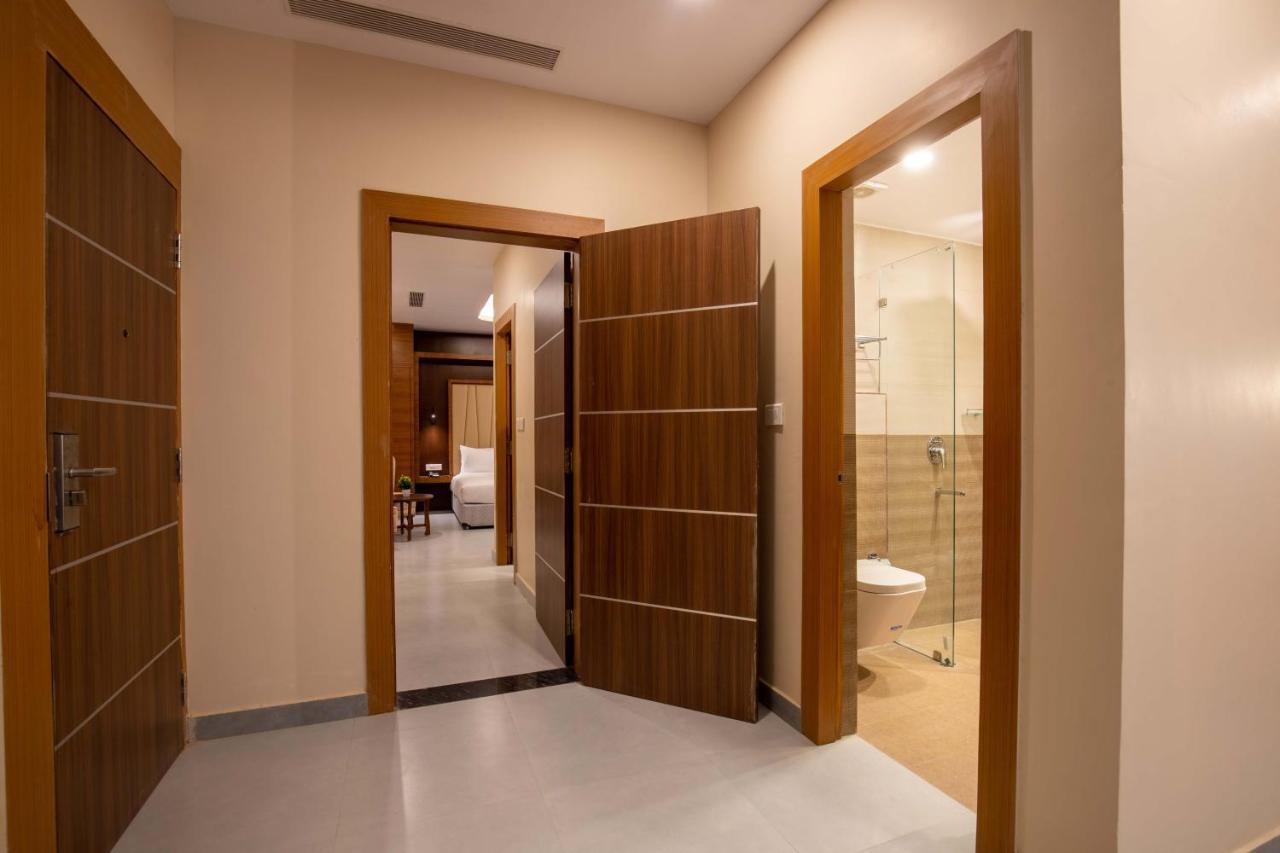 Hotel Palm International Butwal Luaran gambar