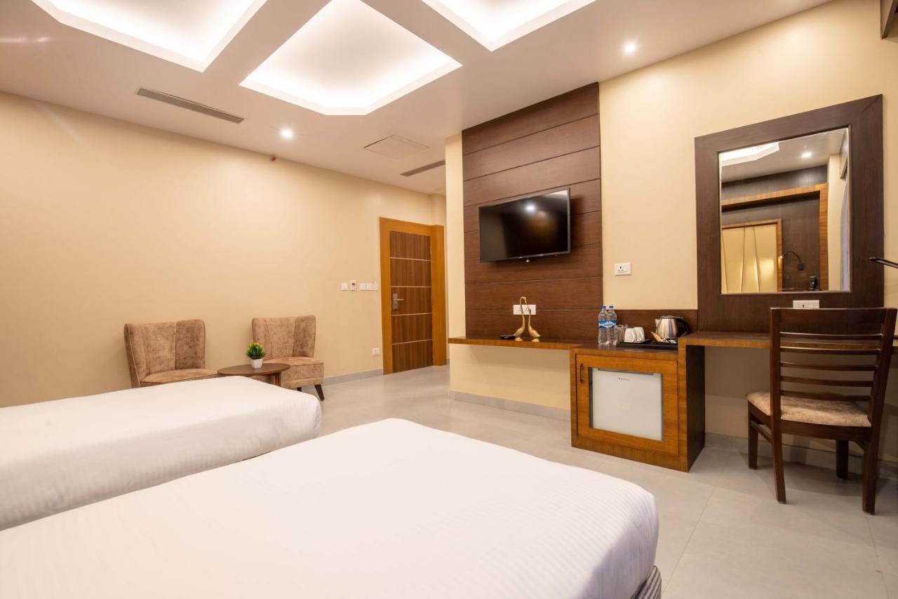 Hotel Palm International Butwal Luaran gambar