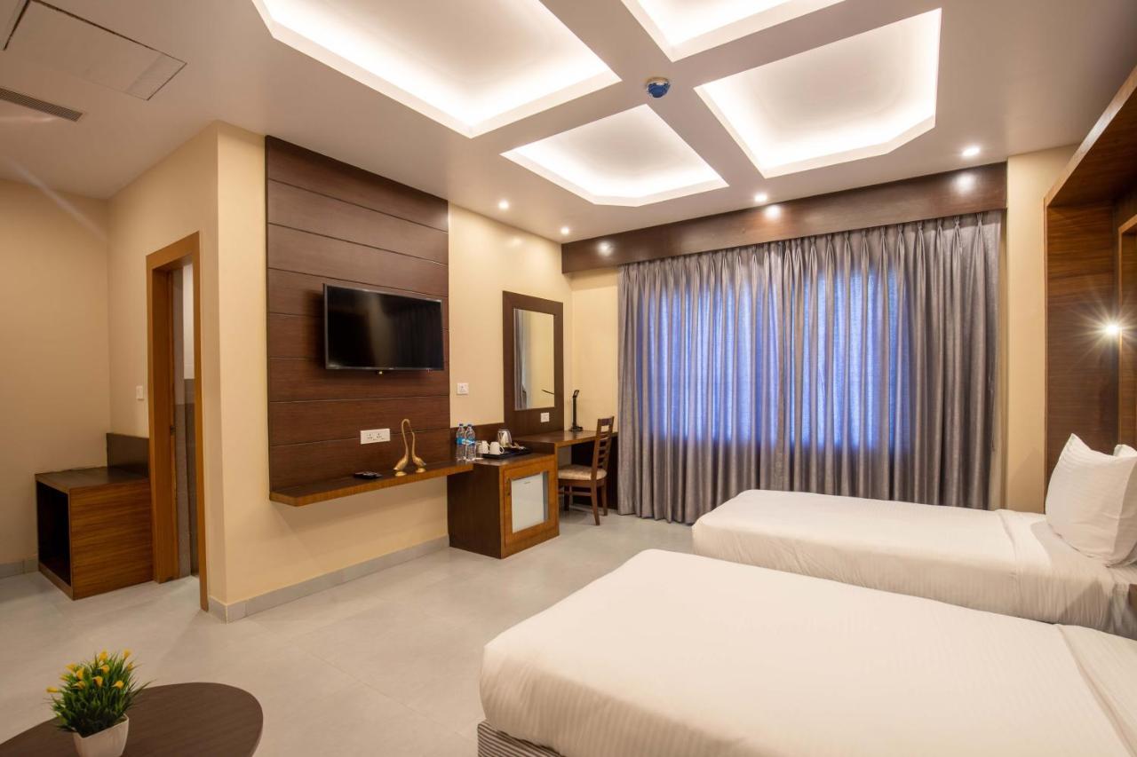 Hotel Palm International Butwal Luaran gambar