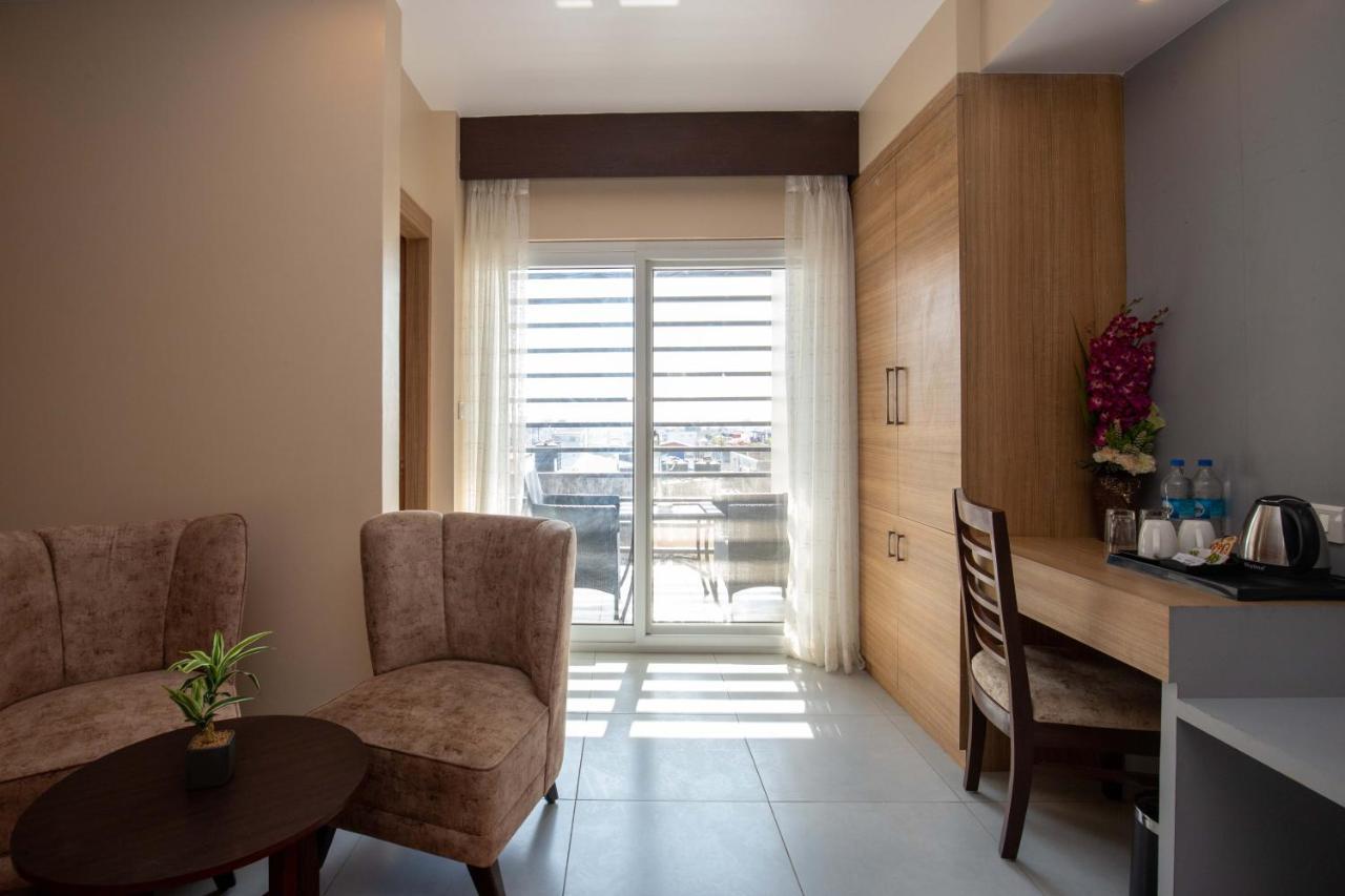 Hotel Palm International Butwal Luaran gambar